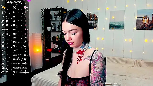 Snapshot of Magic_Allie chatting on 12.03.24 Magic Allie online show from 12.03.24