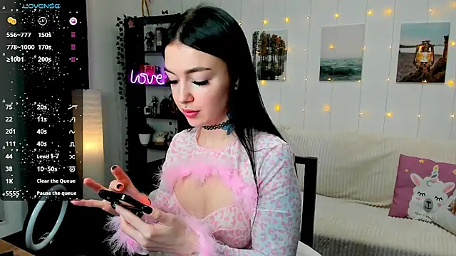 Snapshot of Magic_Allie chatting on 01.16.25 Magic Allie online show from 01.16.25