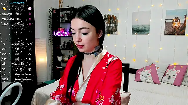 Snapshot of Magic_Allie chatting on 01.27.25 Magic Allie online show from 01.27.25