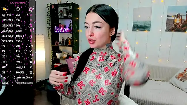 Snapshot of Magic_Allie chatting on 02.17.25 Magic Allie online show from 02.17.25