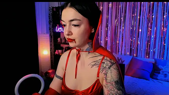 Snapshot of Magic_Allie chatting on 10.20.25 Magic Allie online show from 10.20.25