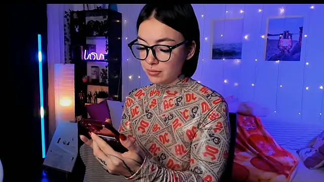 Magic Allie online show from 12.15.25