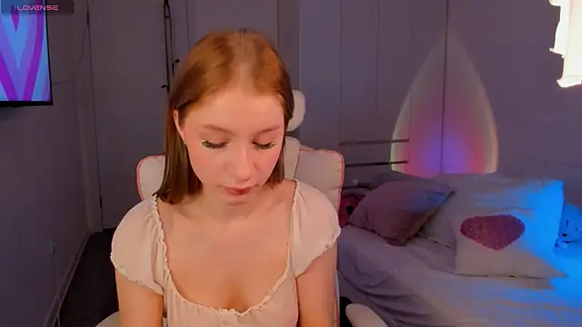 Eva Davi online show from 12.02.24