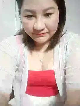Snapshot of Rose_DiDi chatting on 02.15.25 Rose DiDi online show from 02.15.25