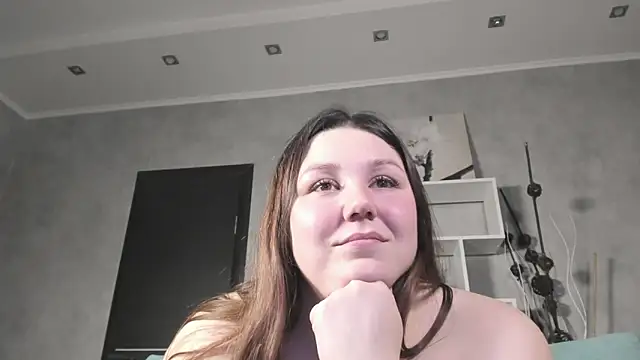 Ruth Oliver online show from 12.08.24
