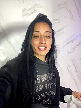 Ady 18 online show from 11.30.25