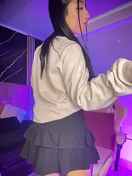 Ady 18 online show from 04.10.26