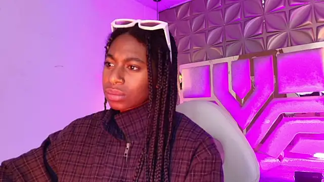 Queen perla  online show from 03.14.26