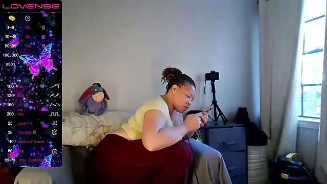 Milfshakecafe online show from 10.02.25