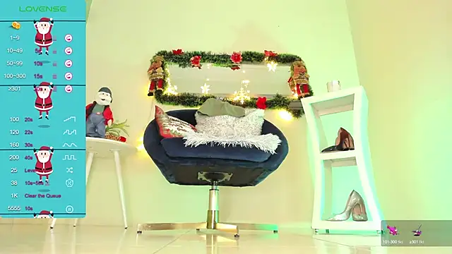 Snapshot of thais_dreams chatting on 12.26.24 thais dreams online show from 12.26.24