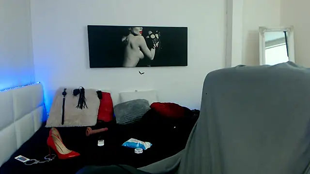 Snapshot of EvelynQueenn chatting on 01.12.25 EvelynQueenn online show from 01.12.25