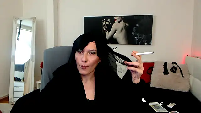 Snapshot of EvelynQueenn chatting on 01.16.25 EvelynQueenn online show from 01.16.25