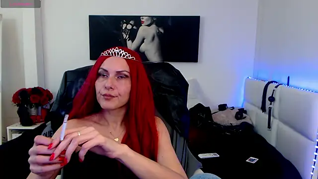 Snapshot of EvelynQueenn chatting on 02.02.25 EvelynQueenn online show from 02.02.25