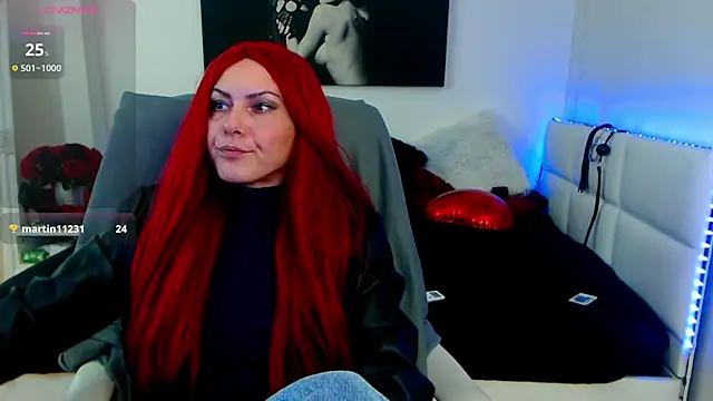 Snapshot of EvelynQueenn chatting on 03.04.25 EvelynQueenn online show from 03.04.25