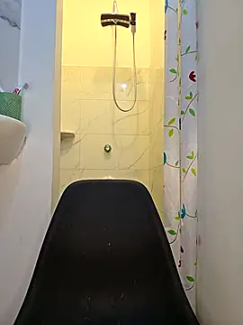 Snapshot of Watagatapitusberry1 chatting on 09.26.25 Watagatapitusberry1 online show from 09.26.25