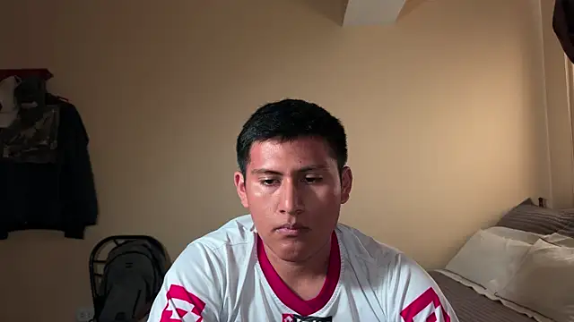 Snapshot of JoshuaTls08 chatting on 01.15.25 JoshuaTls08 online show from 01.15.25