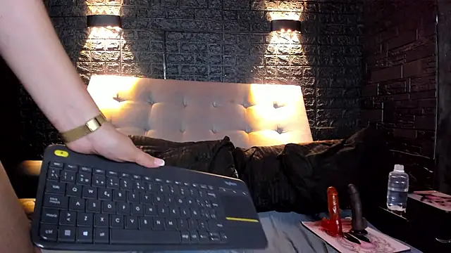 Sweet-Monica online show from 01.10.25