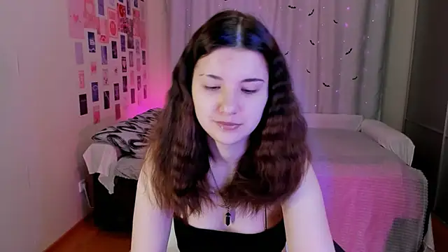 Snapshot of Vanessa_Verona chatting on 02.18.25 Vanessa Verona online show from 02.18.25