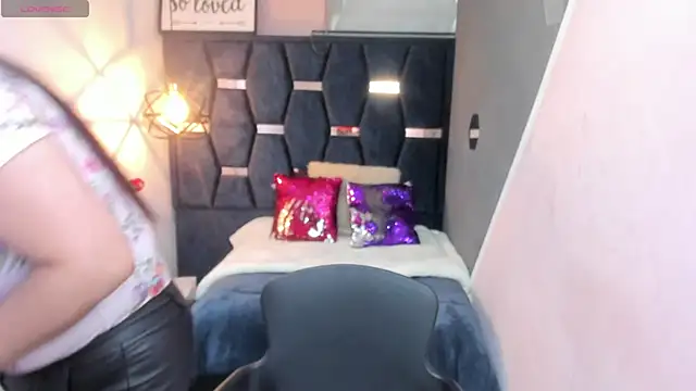 GiaFox  online show from 09.09.25