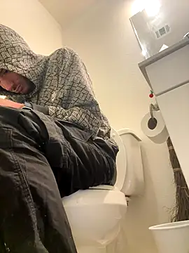 Snapshot of Clearlytothepoint420 chatting on 12.04.24 Clearlytothepoint420 online show from 12.04.24