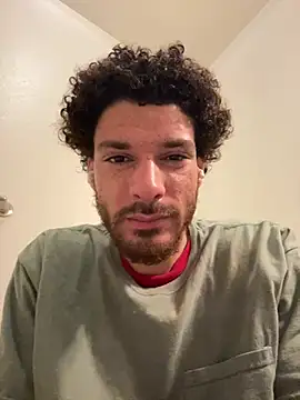 Snapshot of Clearlytothepoint420 chatting on 12.21.24 Clearlytothepoint420 online show from 12.21.24