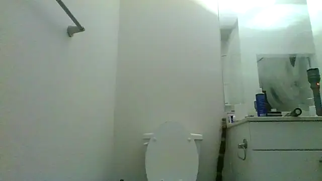 Snapshot of Clearlytothepoint420 chatting on 01.16.25 Clearlytothepoint420 online show from 01.16.25