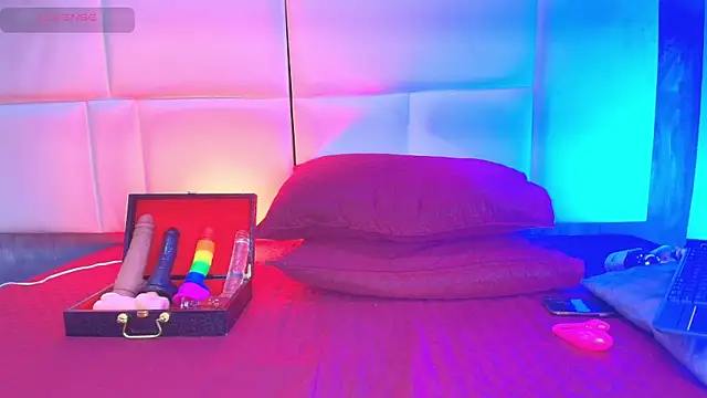 Danna-Wright online show from 10.27.25