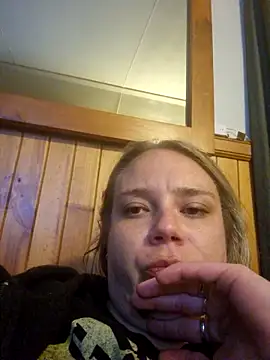 Snapshot of Off_the_Lesh chatting on 09.25.25 Off the Lesh online show from 09.25.25