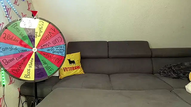 Snapshot of Cookieboy88 chatting on 10.10.25 Cookieboy88 online show from 10.10.25