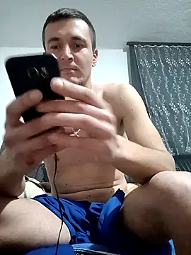 Snapshot of mayk18cm chatting on 12.04.24 mayk18cm online show from 12.04.24