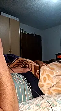 Snapshot of mayk18cm chatting on 12.22.24 mayk18cm online show from 12.22.24