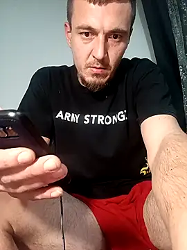 Snapshot of mayk18cm chatting on 01.06.25 mayk18cm online show from 01.06.25