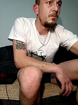 Snapshot of mayk18cm chatting on 01.26.25 mayk18cm online show from 01.26.25