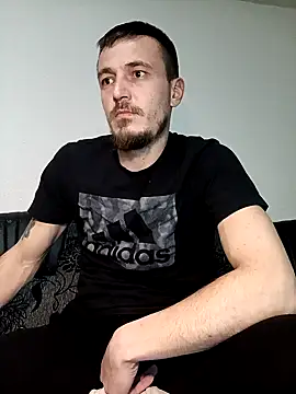 Snapshot of mayk18cm chatting on 02.01.25 mayk18cm online show from 02.01.25