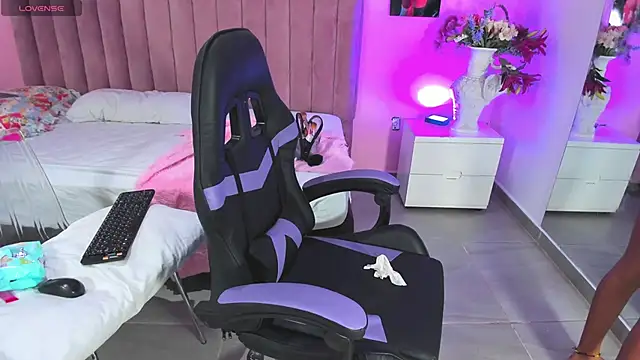 RolyLoren online show from 12.01.24