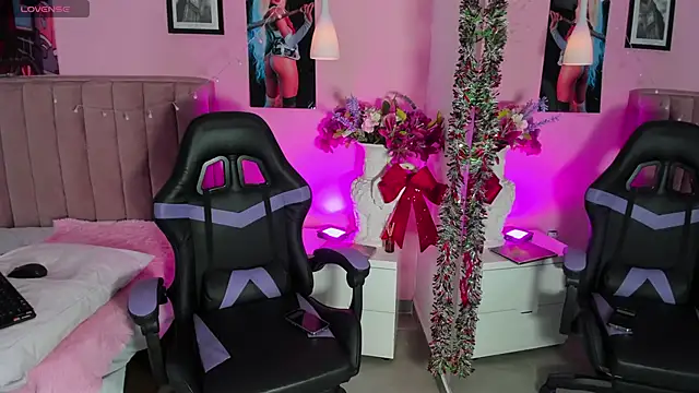 RolyLoren online show from 12.20.24