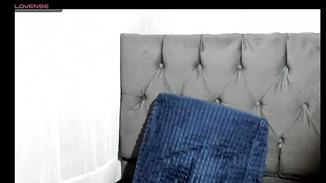 amberr34 online show from 03.15.25