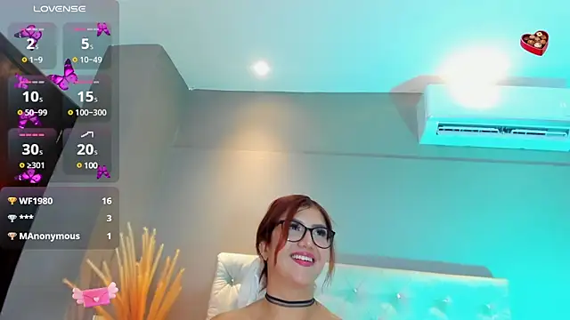 AriaRusso online show from 12.17.24