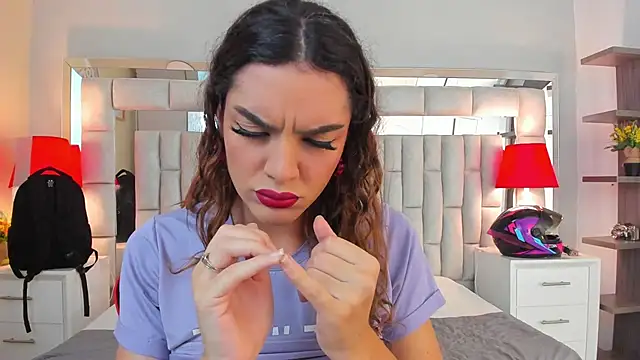 mariiahneedles online show from 11.11.25