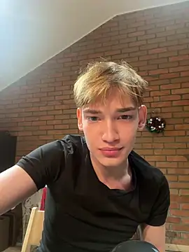 Nick Win online show from 12.18.24