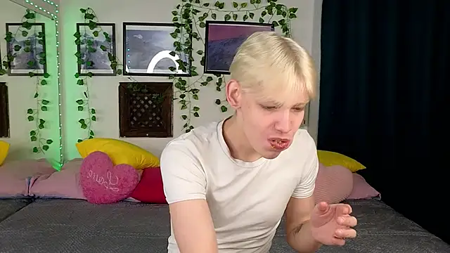 Nick Win online show from 02.04.25
