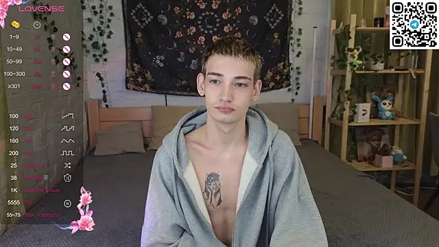 Snapshot of Nick_Win chatting on 11.07.25 Nick Win online show from 11.07.25