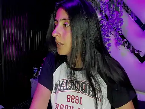 Cameron cutte online show from 12.21.25