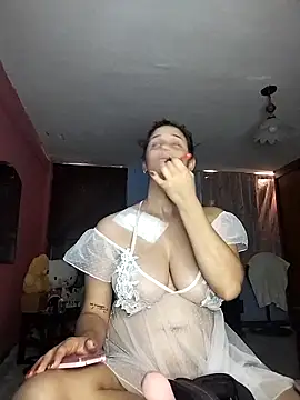 Snapshot of Catalinacandela chatting on 02.10.26 Catalinacandela online show from 02.10.26