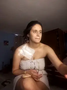 Snapshot of Catalinacandela chatting on 02.14.26 Catalinacandela online show from 02.14.26