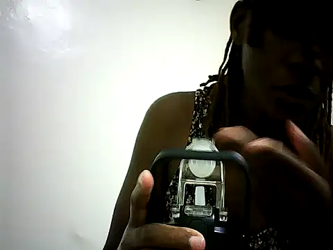 Snapshot of Pierra77 chatting on 10.29.25 Pierra77 online show from 10.29.25