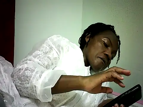 Snapshot of Pierra77 chatting on 06.09.26 Pierra77 online show from 06.09.26
