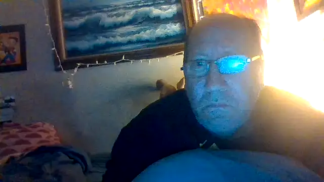 Snapshot of hornyrich69 chatting on 02.15.26 hornyrich69 online show from 02.15.26