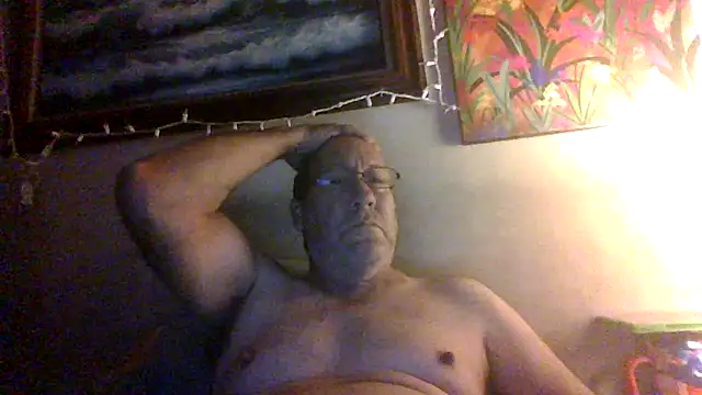 Snapshot of hornyrich69 chatting on 02.20.26 hornyrich69 online show from 02.20.26
