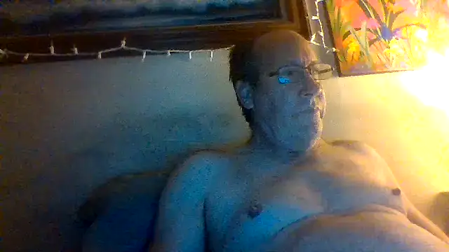 Snapshot of hornyrich69 chatting on 02.23.26 hornyrich69 online show from 02.23.26